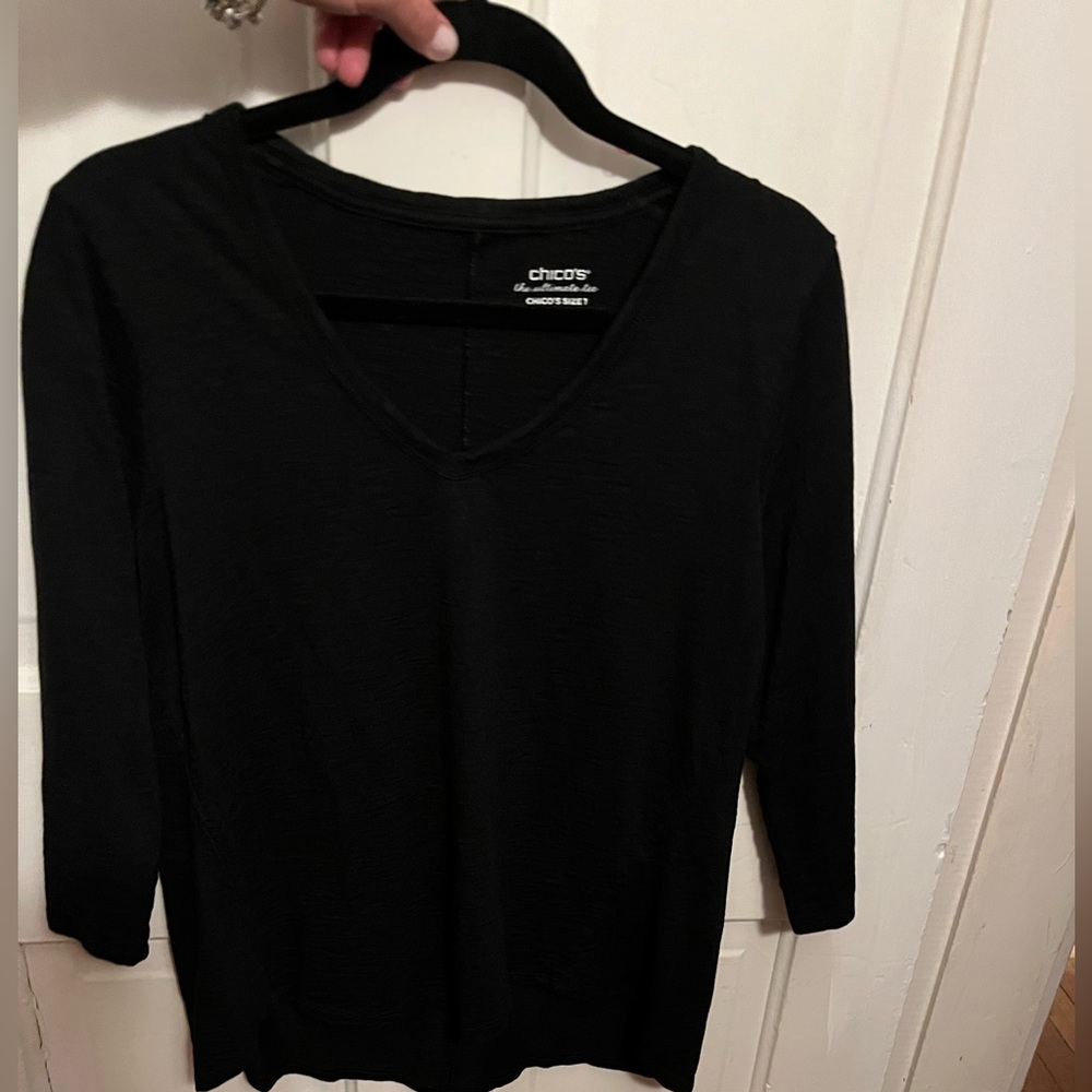 Chico's The Ultimate Tee V-Neck Three-Quarter Sleeve black Size 1 / Medium nice￼